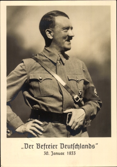 KP Führer i kanclerz Rzeszy Adolf Hitler w mundurze partyjnym, portret stojący, wyzwoliciel Niemiec