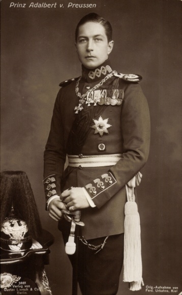 Postcard Adalbert Prince of Prussia, portrait in uniform, medal