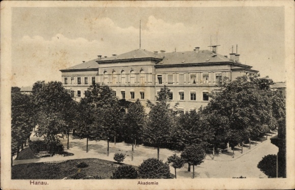 Ak Hanau am Main, Akademie