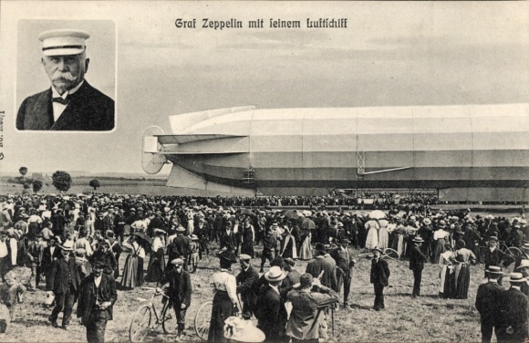 Postcard Graf Zeppelin with his airship