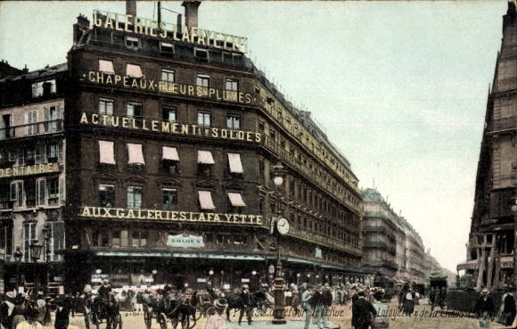 Picture Paris IX Boulevard de Capucines, Galeries Lafayette, shop window, advertising, crowd, ...