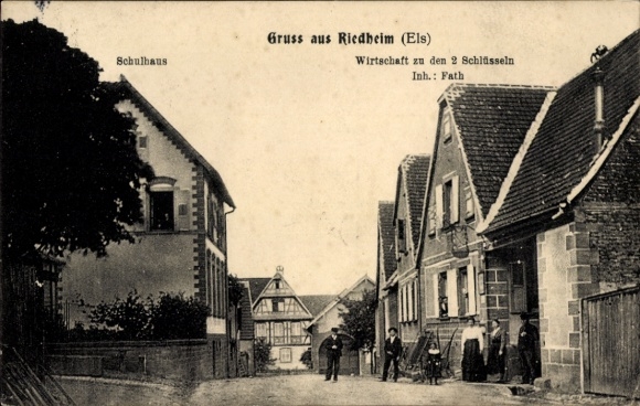 Ak Riedheim Leipheim an der Donau Schwaben, Schulhaus, Gruss aus  Wirtschaft zu den 2 Schlüsseln
