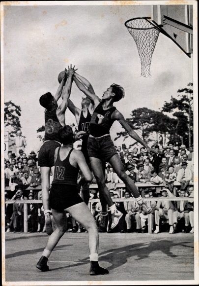 Collection picture Olympia 1936, basketball game Philippines against Morocco