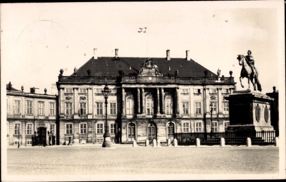 KP København Kopenhaga Dania, Pałac Amalienborg, pomnik konny, architektura