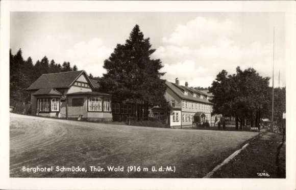 Ak Gehlberg in de wijk Ilm in Thüringen, weggedeelte met uitzicht op het Berghotel Schmücke