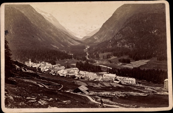 Photo Pontresina Canton Graubünden Switzerland, Roseg Thal, panorama