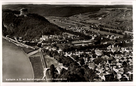 Ak Kelheim an der Donau Niederbayern, Fliegeraufnahme, Befreiungshalle