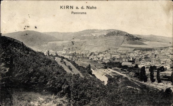 Ak Kirn an der Nahe, Panoramablick auf Kirn, Landschaft, Berge