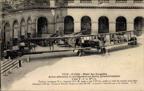 Ak Paris, Hotel des Invalides, Avion allemand de bombardement Gotha Friedrichshafen