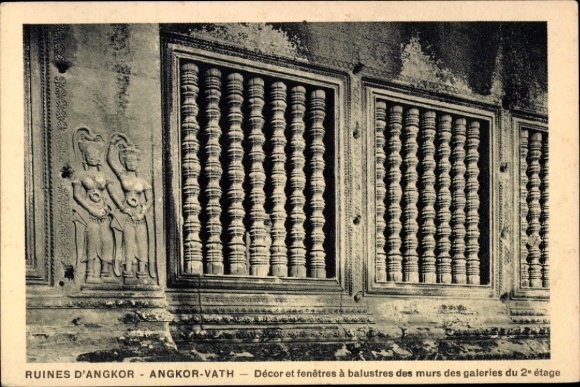 Ak Angkor Wat Kambodscha, Ruinen,  dekorative Fenster, balustrade, Galerie 2. Etage