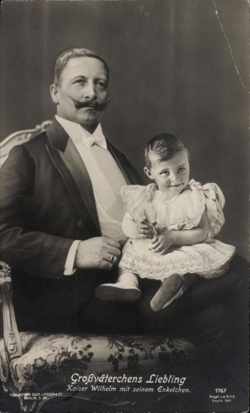 Ak Großväterchens Liebling, Kaiser Wilhelm II. mit Enkel Prinz Wilhelm, Liersch 1767