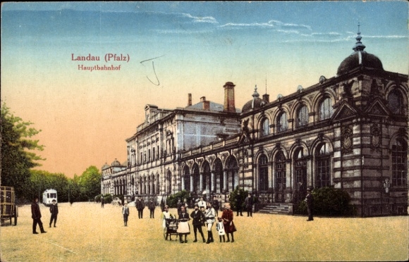 Postcard Landau in der Pfalz, main station, people, buildings, street view