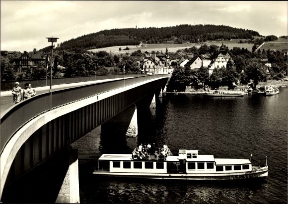PC Saalburg in Thuringia, view of the town, bridge, excursion boat