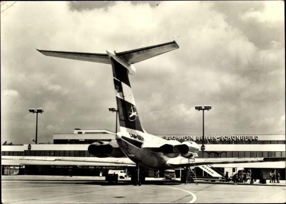 PC Schönefeld near Berlin, Interflug, German passenger plane, Ilyushin IL 62, airport