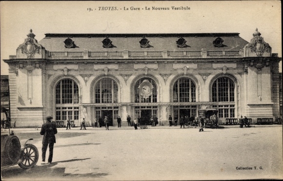 Ak Troyes Aube, La Gare, Le Nouveau Vestibule