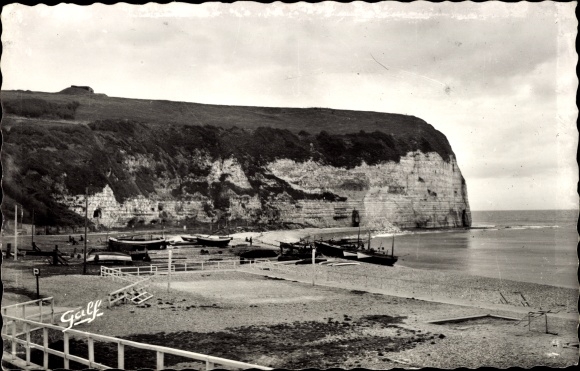 Postcard Yport Seine Maritime, La Falaise Chicard