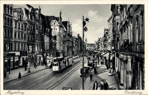 Postcard Magdeburg on the Elbe, Breiterweg, tram