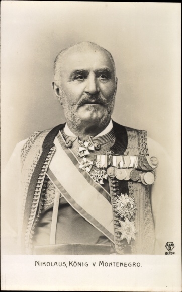 Postcard Nikolaus Prince of Montenegro, portrait, uniform, medal