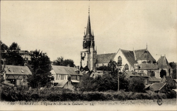 Ak Bernay Eure, Kirche N.D. de la Couture, Stadtansicht,  Architektur