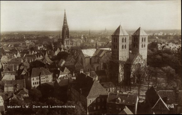PC Munster in Westphalia, general view of the city with Munster and Lamberti Church