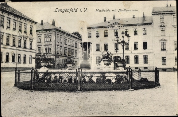 Ak Lengenfeld Vogtland Sachsen, Marktplatz, Moritzbrunnen