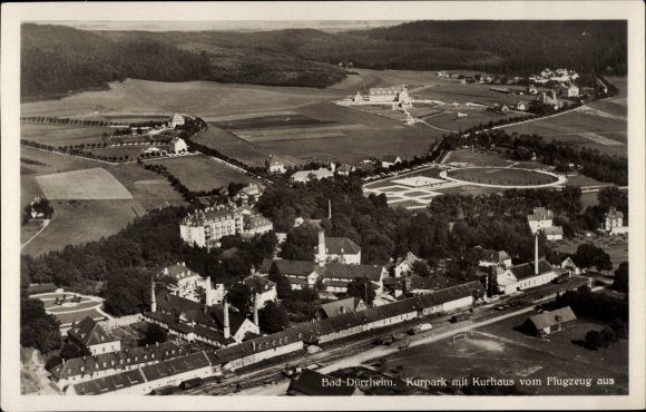 Ak Bad Dürrheim im Schwarzwald, Luftaufnahme, Kurpark, Kurhaus