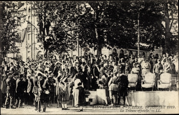 Ak Paris, Les Fêtes de la Victoire, 14 Juillet 1919, La Tribune officielle