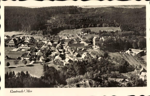 Ak Lautrach an der Iller Schwaben Unterallgäu, Fliegeraufnahme