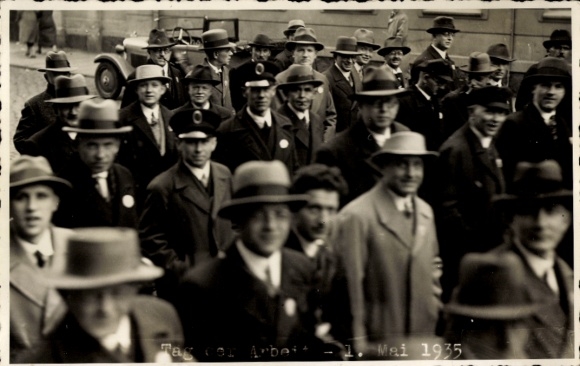 foto Ak Labor Day, 1 mei 1935, demonstratie