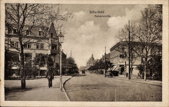Postcard Bitterfeld, Kaiserstraße, shop