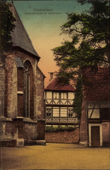Postcard Osterwieck am Harz, Stephanikirche, half-timbered house