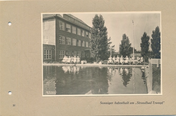 Photo Berlin Weißensee, Trumpf Schokoladenwerke, lido