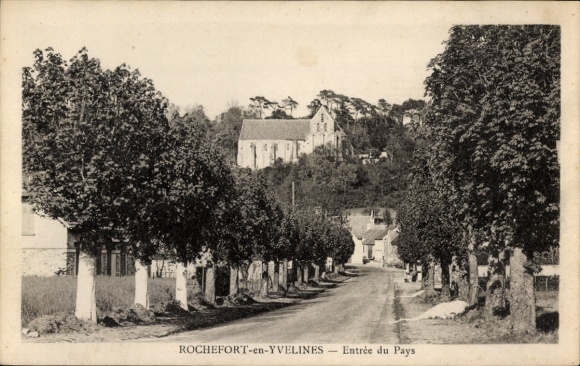 Postcard Rochefort en Yvelines, Entree du Pays, avenue