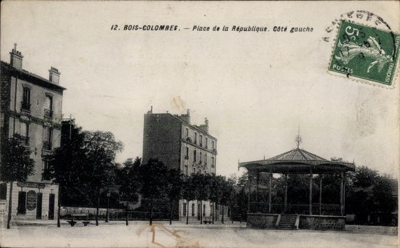 Ak Bois Colombes Hauts de Seine, Place de la Republique, Cote gauche