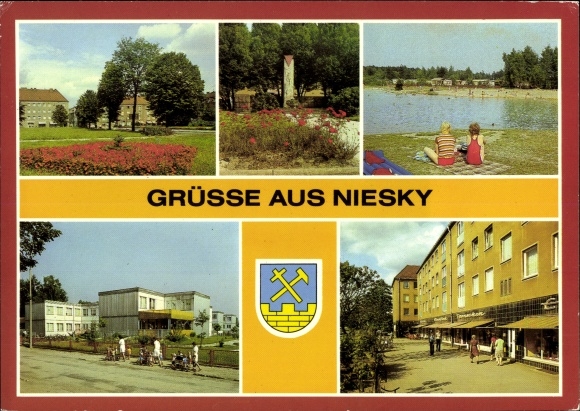 Postcard Niesky in Upper Lusatia, Zinzendorfplatz, monument d. Fighters against fascism, nursery
