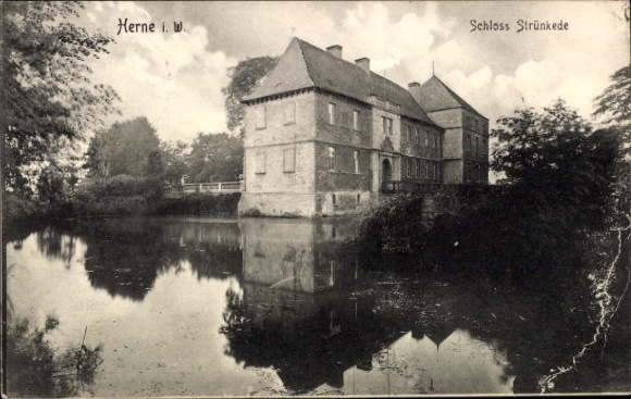 Ak Herne im Ruhrgebiet Westfalen, Schloss Strünkede, Wasserreflexion, Wolken, Bäume