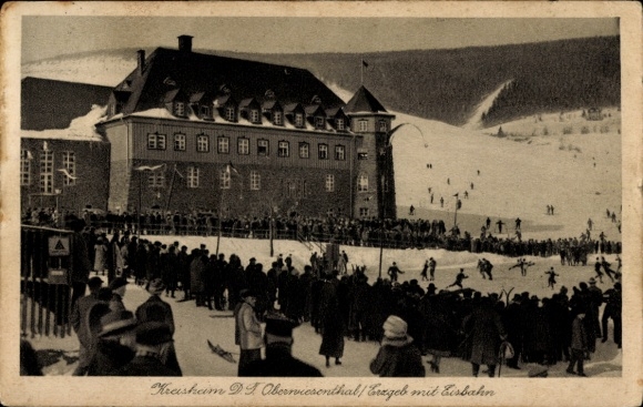 Ak Oberwiesenthal im Erzgebirge Sachsen, Kreisheim, Eisbahn, Wintersport