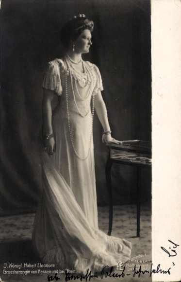 Postcard Eleonore, Grand Duchess of Hesse and by Rhine, Princess of Solms, standing portrait