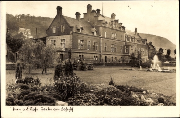 Ak Kirn an der Nahe in Rheinland Pfalz, Partie am Bahnhof, Grünanlagen, Fontäne