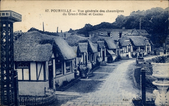 Ak Pourville sur Mer Hautot sur Mer Seine Maritime, Chaumières, Grand-Hôtel, Casino, Straßenszene