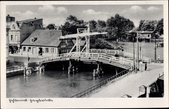 Postcard Zehdenick in Brandenburg, drawbridge