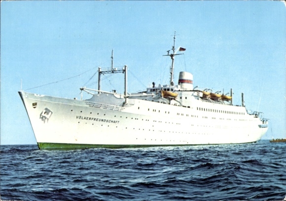 Postcard FDGB holiday ship MS Völkerfreundschaft