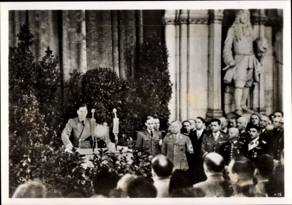Photo Vienna, opening of the Grillparzer exhibition by Reich Governor von Schirach, January 1941