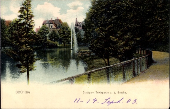 Ak Bochum in het Ruhrgebied, stadsparkvijvergedeelte, brug, park, fontein, water