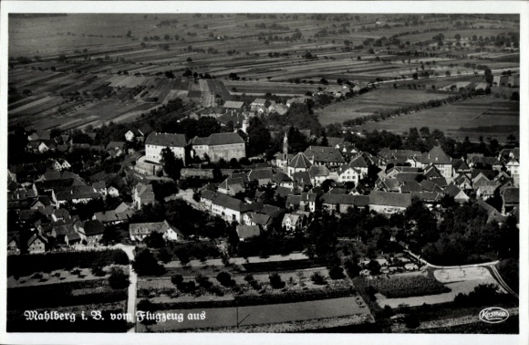 Postcard Mahlberg in Ortenaukreis, Mahlberg i. B. from the plane