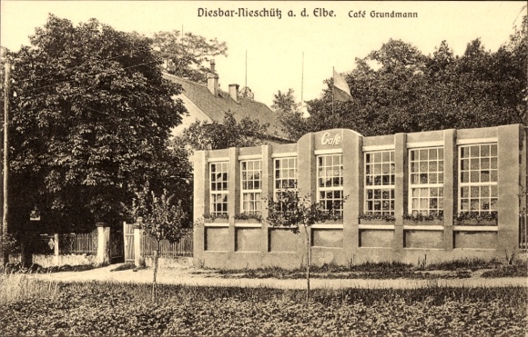 Ak Diesbar Nieschütz aan de Elbe, Café Grundmann