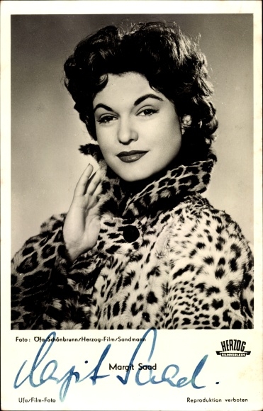 Postcard Actress and Director Margit Saad, Portrait, Ufa Film, The Gypsy Baron, Autograph