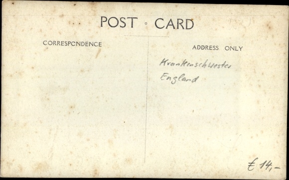 Photo Postcard English nurse in uniform, 1st WW