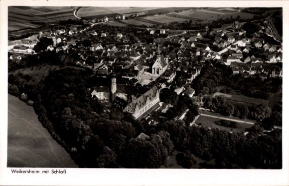 Postcard Weikersheim in Tauberfranken Württemberg, aerial view of castle, rural surroundings, town