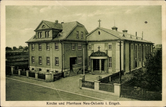 Ak Neuoelsnitz Oelsnitz im Erzgebirge, Kirche, Pfarrhaus